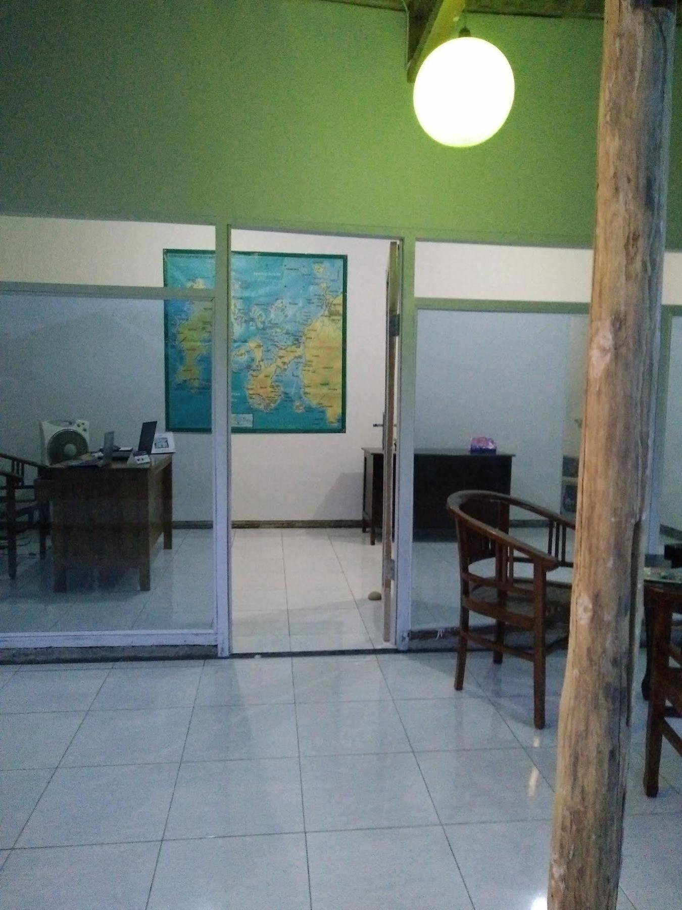 Cahaya Adrian Near Komodo Airport Лабуан Баджо Екстериор снимка