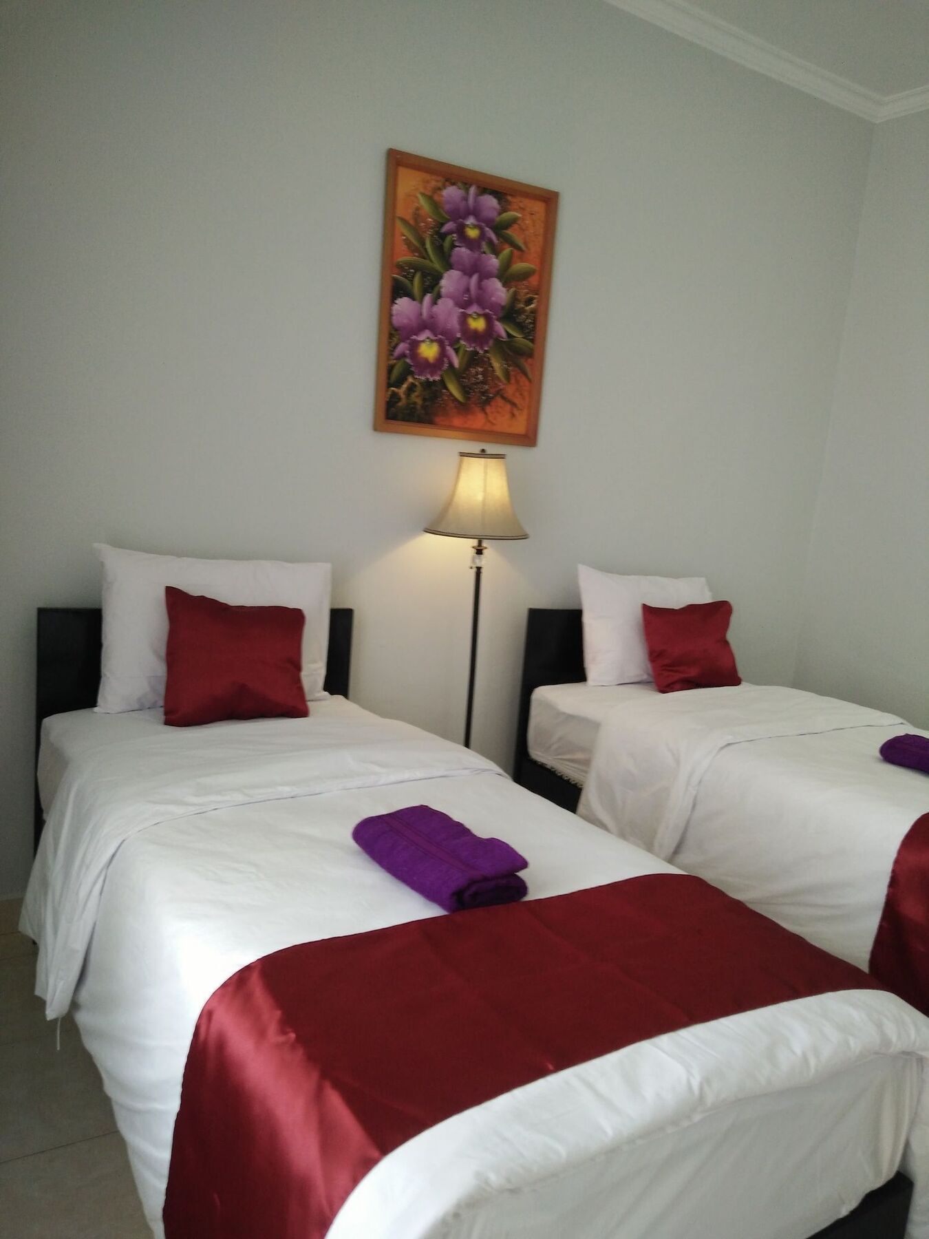 Cahaya Adrian Near Komodo Airport Лабуан Баджо Екстериор снимка