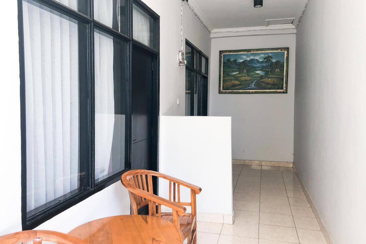 Cahaya Adrian Near Komodo Airport Лабуан Баджо Екстериор снимка